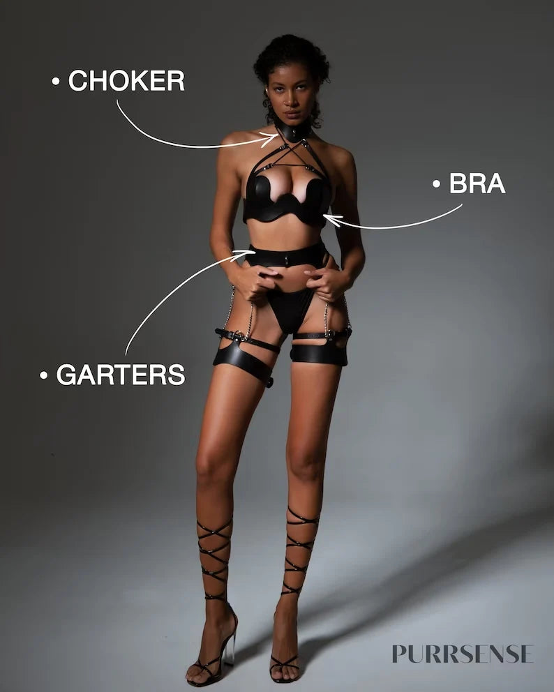 Doja Leather Garter and Bra Set in Red