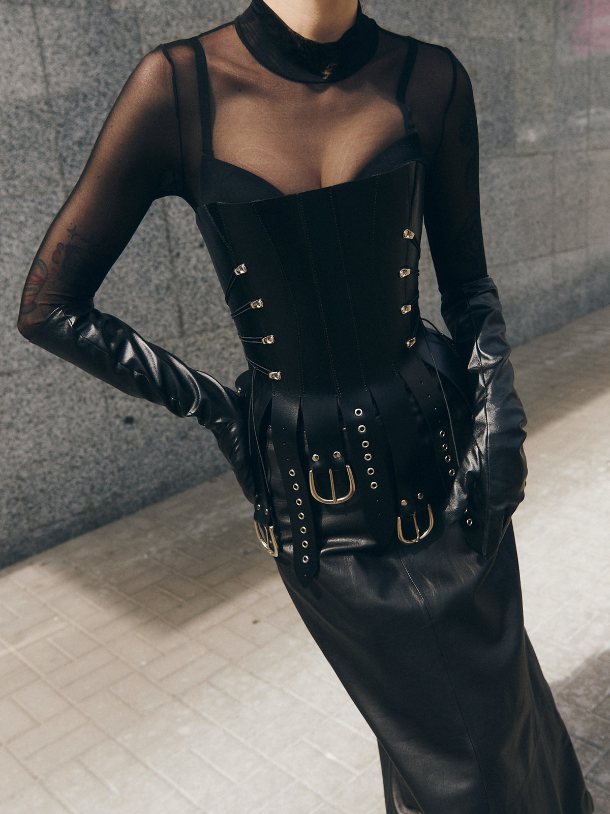 Corset en cuir Houx 
