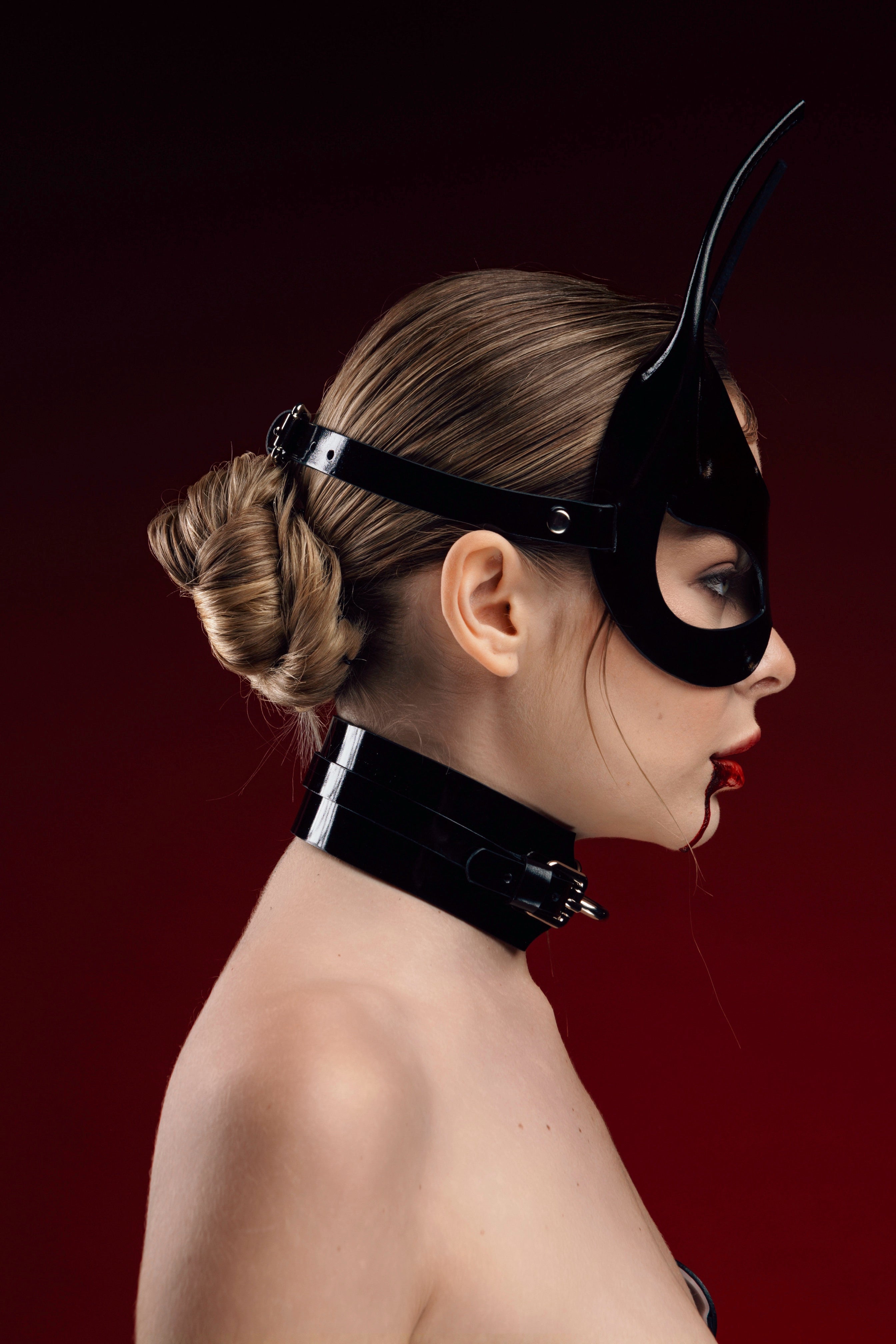 Bibi-Lederhalsband in Lila
